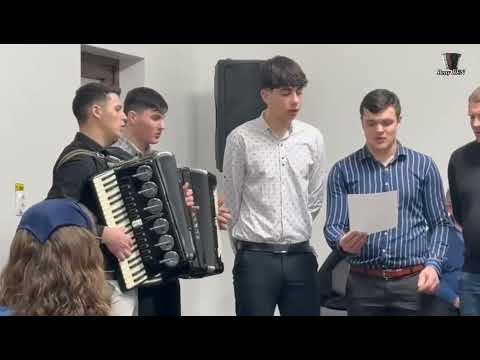 Grup tineri Dumbrăvița Botoșani ~ Prin harul care Doamne mi l-ai dat...