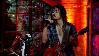 Download lagu Ello - Bento - Tribute to Iwan Fals (Live at Music Everywhere) ** mp3