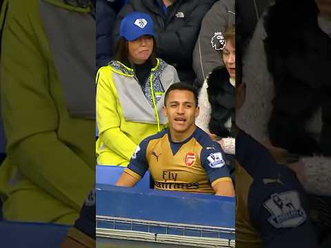 Alexis Sanchez's STRANGE habit 😳💨