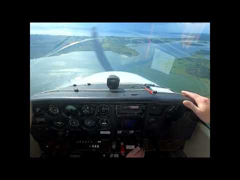 Landing at EKSS (Samsø) - Cessna C172P