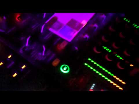 Jaswho? feat. Audio Agentz - Freak - (electro remix) Jon Lee