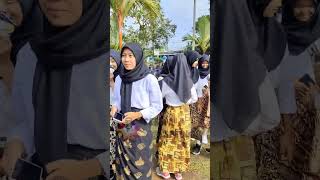 Download lagu Cewek pakai baju adat sederhana #shorts #smkbisa #karnaval mp3