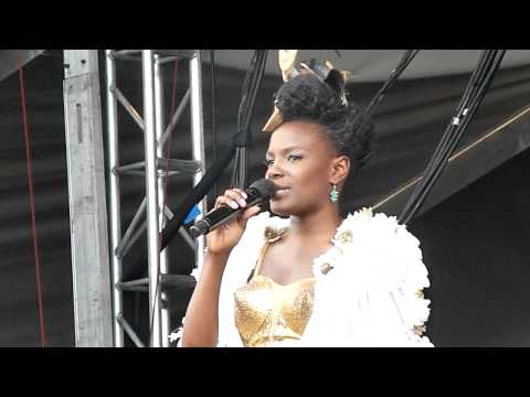 Noisettes Dont Upset the Rhythm Guilfest 2011 HD