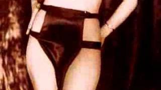 Put Your Hands Up 4 Detroit - Fedde La Grand