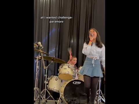 Her vocals are insane on this 🤯 #shorts | Paramore high note challange!!