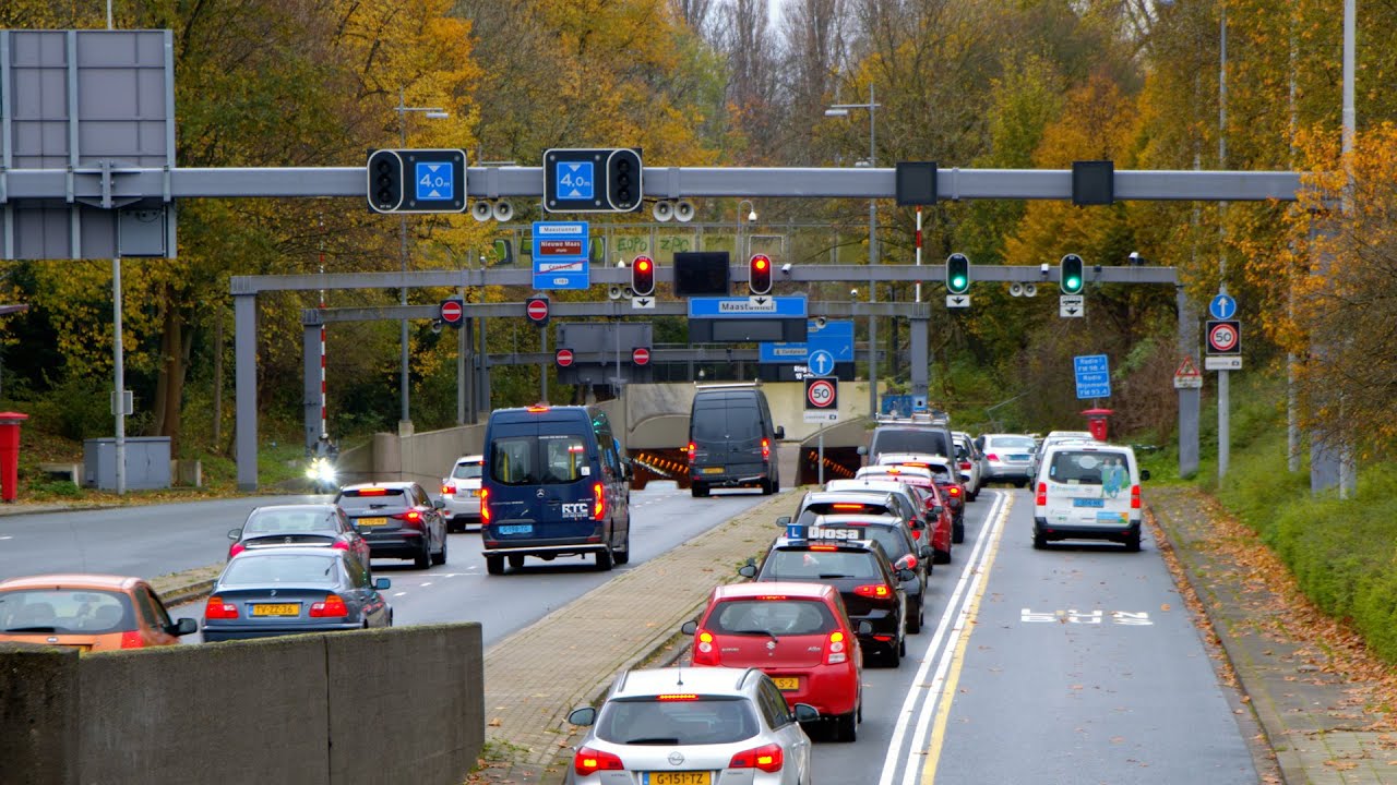 Nachtafsluitingen Maastunnel thumbnail