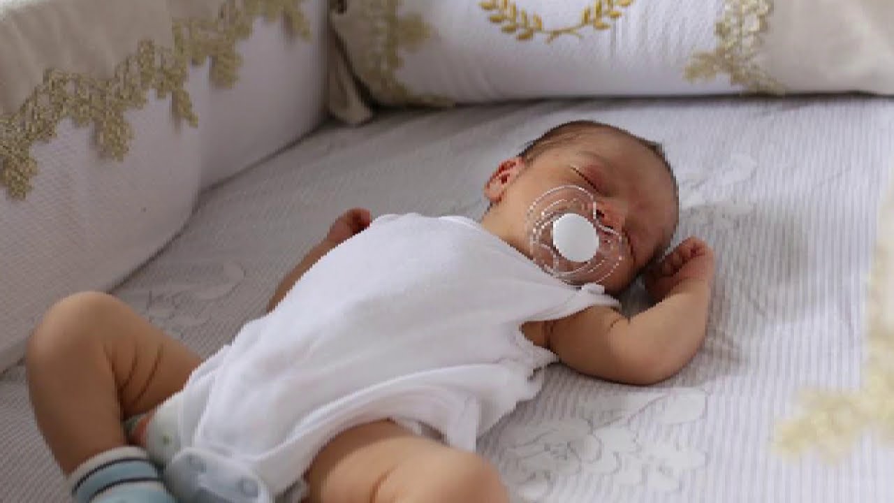 COMO FAZER SEU BEBÊ A PEGAR CHUPETA BICO