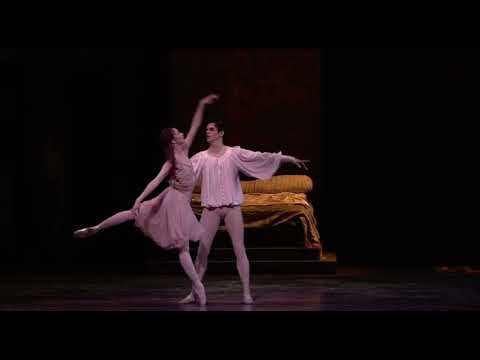 ROMEO & JULIET - Bedroom Pas de Deux (Lauren Cuthbertson & Federico Bonelli - Royal Ballet)