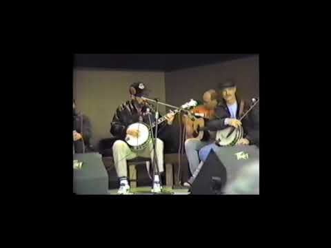 Alan Munde plays Dusty Miller video by Randal Morton banjo player Memphis
