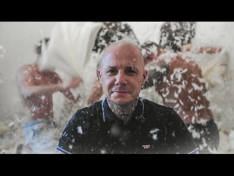 Max Schmiedl - net scho wida aufstehn (Offical Musikvideo)