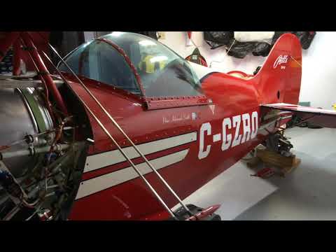 Pitts S-1T 2020 panels open / cowl off