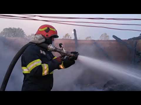 Incendiu violent în Corni