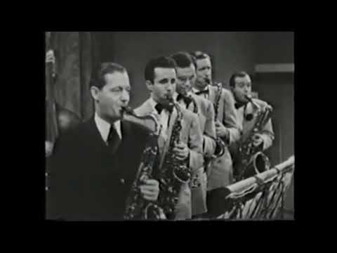 Shoo Shoo Shoo Baby  -  Ida James (Vocal) with Bob Chester & His Orchestra