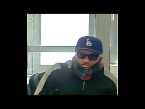 Updated @TorontoPolice Hold Up seeks assistance identifying the ‘LA Bandit’