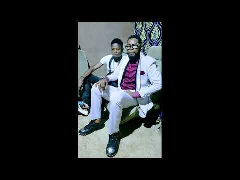 LARTISTE MUSICIEN FOLKLORIQUE TSHOKWE  BOB CAMARA  RÉPOND AUX QUESTIONS DE MIKE MULAMBA.