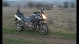 preview picture of video 'V-Strom&AfricaTwin'