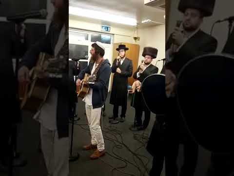 Watch Shmulik Frank, Zemiros Choir "Shoichen Ad"