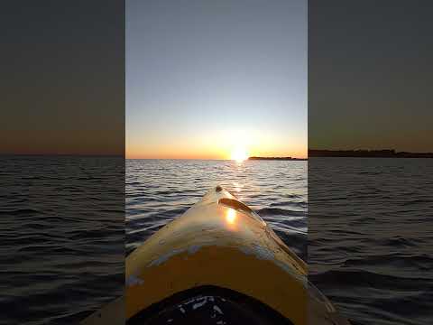 Amaneciendo en Kayak #patagoniargentina #patagonia #puertomadryn #travel #chubut #nature