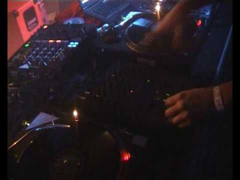 DJ DEF CUT - 2008 - live UNIFESCHT St.Gallen (OLMA Halle)