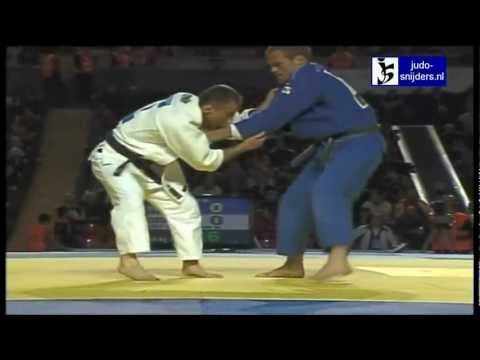 Judo 2009 European Championship Tblisi: Houkes (NED) - Khergiani (GEO) [-60kg] bronze