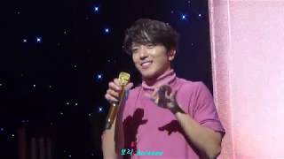 [FANCAM] 180106 CNBLUE Track8 - MC+Hold My hands+Ending (정용화 Yonghwa focus)