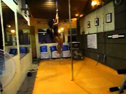 video clip 149 beginner pole dancing practice 2 oct 16 @Wellness in Life Makati City