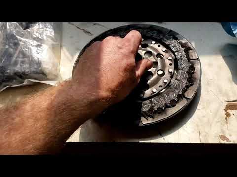 2004 BMW Z4 2.5L (E85) Clutch Replacement