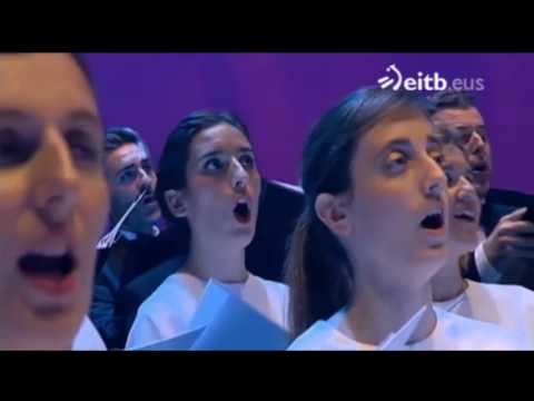 Mariachi Vargas de Tecalitlán - La Adelita Ft  Orfeón Donostiarra