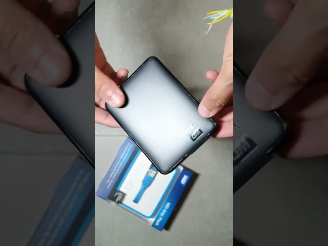 Vídeo relacionado con Amazon Basics Funda para disco duro externo, color negro, 13.2 x 10.5 x 3.8 cm