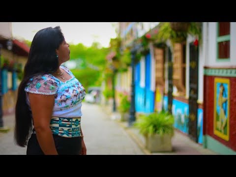 SOLISTA ESTRELLITA TUKUYTA RURAJ DIOS