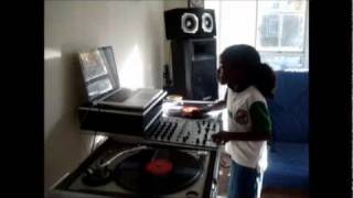**NEW JOINT* KID DJ FACE (6YR OLD DJ) **MUST SEE***POPS DJ D-- TRAINING DAY--OL'SKOOL MIX