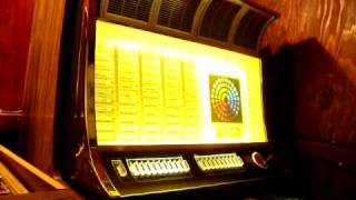 Rock-Ola 443 : The Mills Brothers :  Paper Doll.MOV