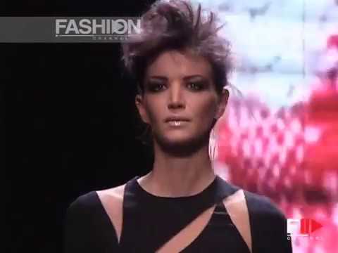 "Versace" Autumn Winter 2004 2005 Milan 2 of 3 Pret a Porter by Fashion Channel