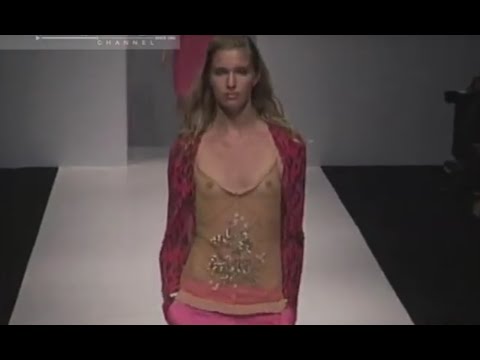 A A MILANO SS 2000 Milan 3 of 3 Pret a Porter by Fashion Channel