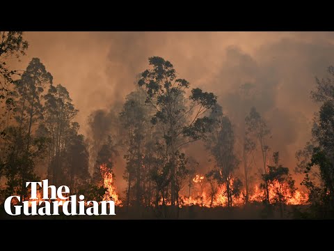 オーストラリアの火災：「壊滅的な」山火事に備えて国は準備をしている (Australia fires: nation braces for 'catastrophic' bushfire week)