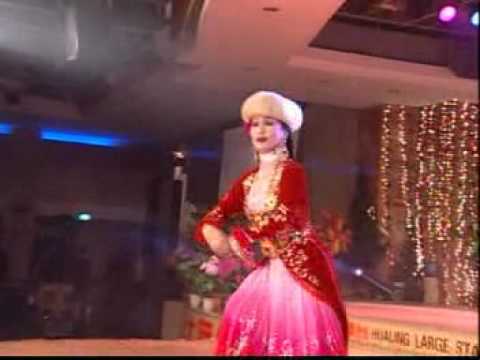 Uyghur dance Tursunay Ibrahimjan (2)