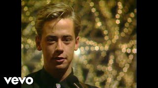 Haircut 100 - Love Plus One (Live from Top of the Pops: Christmas Special, 1982)