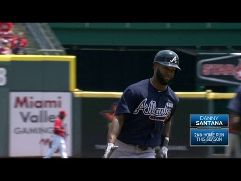 ATL@CIN: Santana smacks a two-run shot in the 2nd
