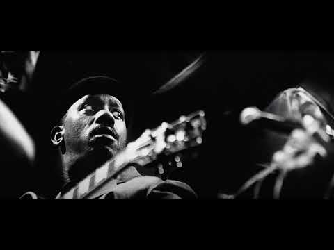 Vintage Jazz Guitar Playlist: Timeless Melodies and Guitar Magic