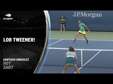 Tweener Lob Alert! | 2023 US Open