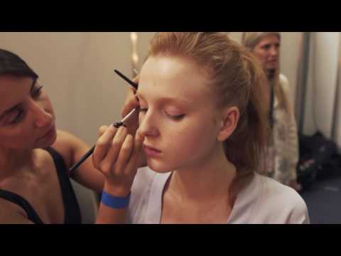 MAC X BEC & BRIDGE HOW-TO: MERCEDES-BENZ FASHION WEEK AUSTRALIA RESORT 17