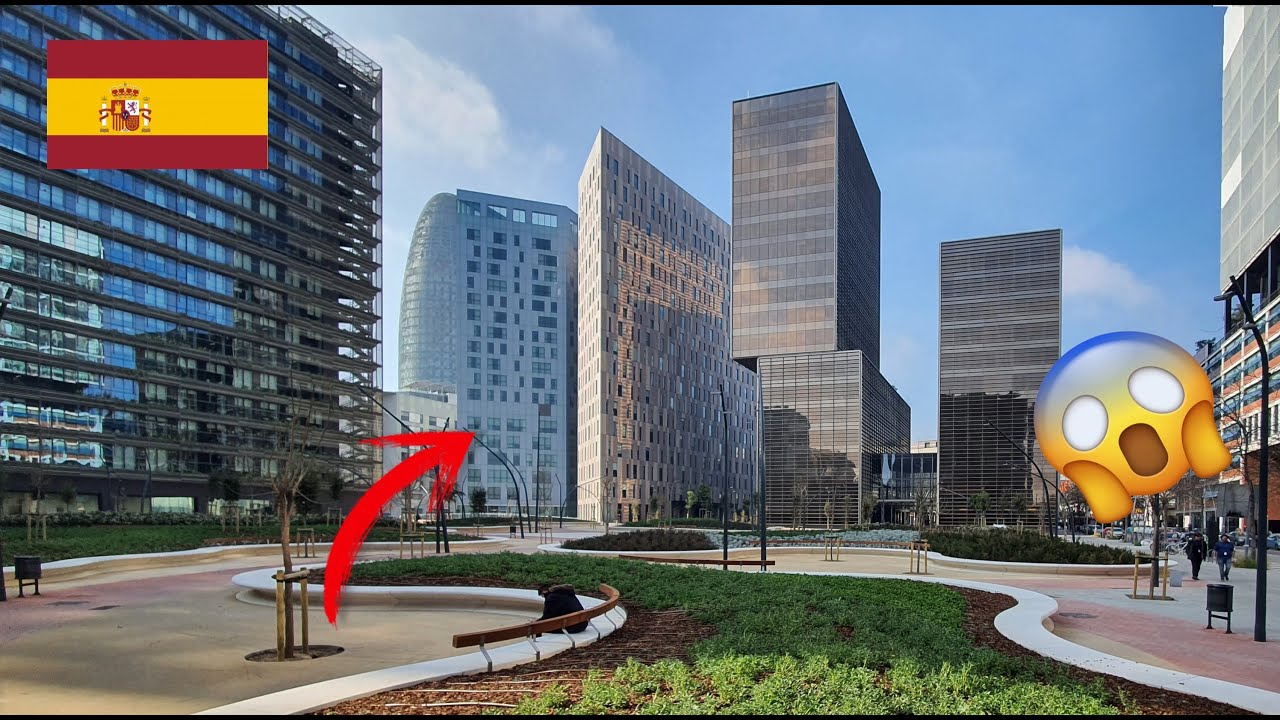Así es el distrito MAS MODERNO de ESPAÑA | @22 Barcelona