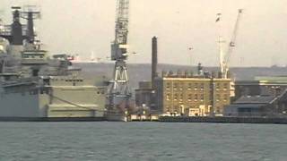 Download the video "Portsmouth Harbour 072"