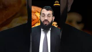 אלו מוצרים לפסח אפשר לציבור המהדרין לקנות אפילו שהם בהשגחת רבנות רגילה? (קו ההלכה הספרדי) - התמונה מוצגת ישירות מתוך אתר האינטרנט יוטיוב. זכויות היוצרים בתמונה שייכות ליוצרה. קישור קרדיט למקור התוכן נמצא בתוך דף הסרטון