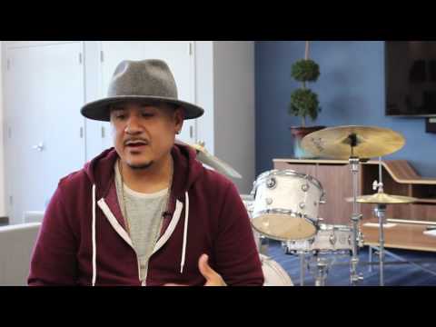 IZZY AVILA using the ZOOM ARQ