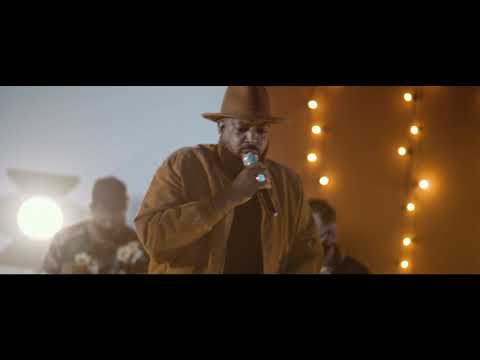 El Micha feat. Yomil - De Amor No Se Ha Muerto Nadie (En Vivo)