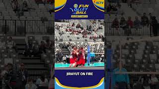 Download lagu Biarkan Jirayut memasak! On fire! 🔥🔥 #jirayut #funvolleyballsctv #shorts mp3