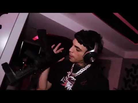 Luar La L – Como Lo Hago [Video Oficial]