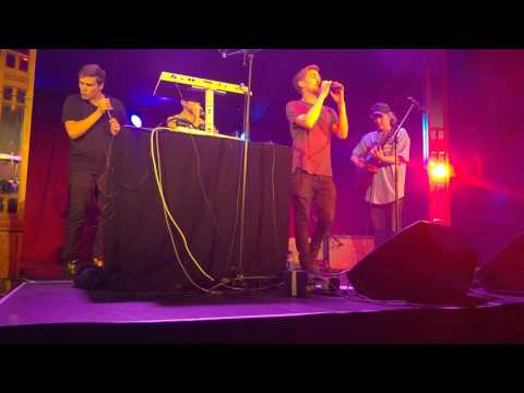 Tom Thum, Jamie MacDowell, Ball-Zee and Billy Boothroyd mash up jam session. Southbank, London 2017