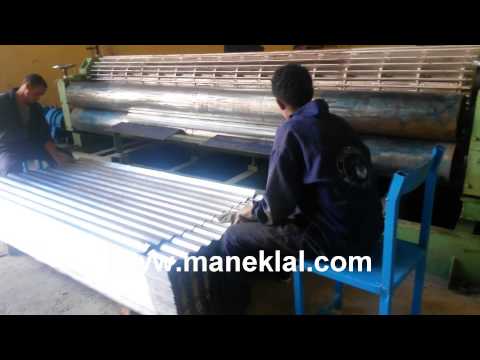 Corrugated iron roofing sheet making machine